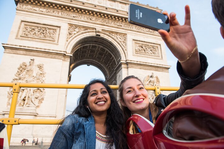 Paris Big Bus Hop-On Hop-Off Tour including Seine River Cruise