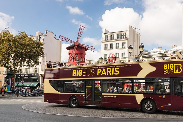 Paris Big Bus Hop-On Hop-Off Tour including Seine River Cruise