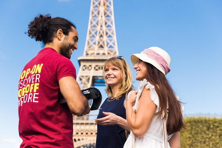Paris Big Bus Hop-On Hop-Off Tour including Seine River Cruise